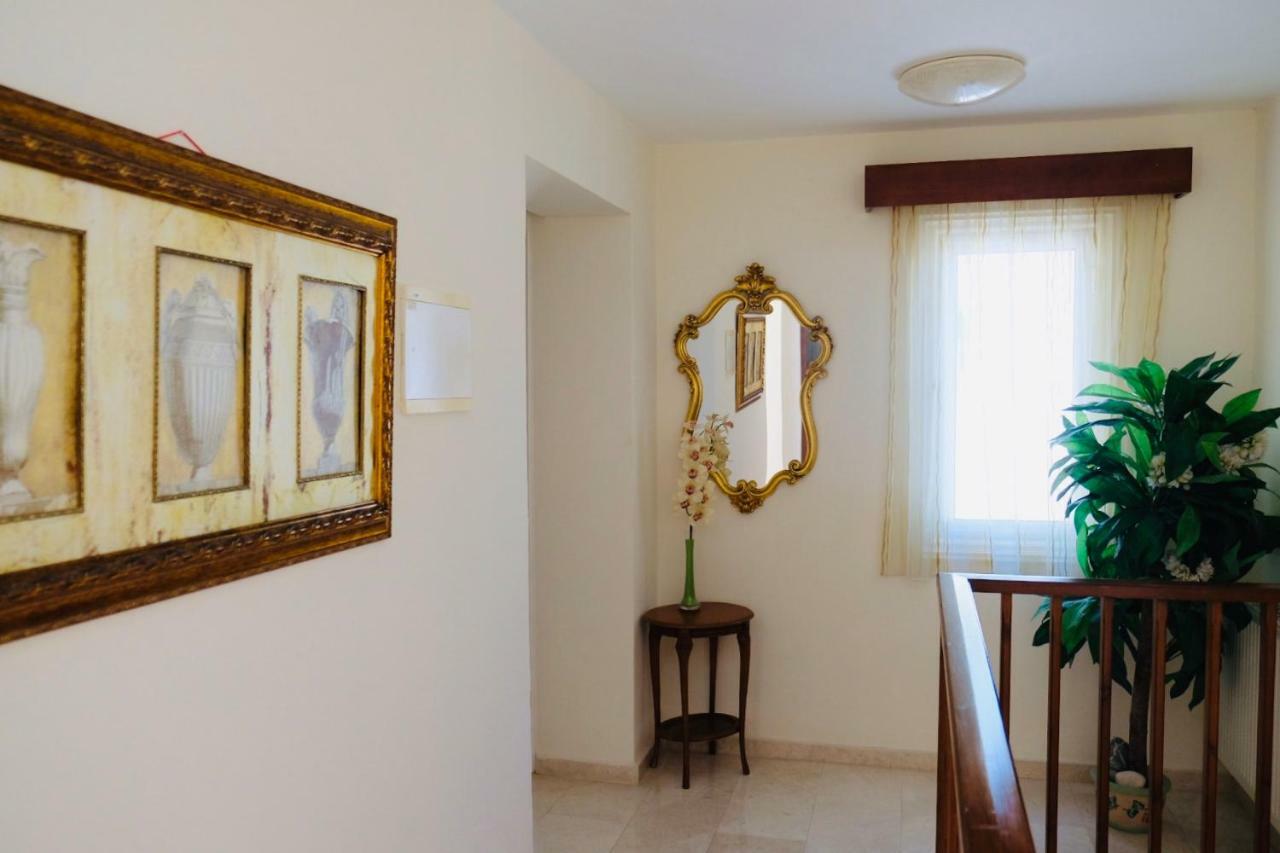 بييا Villa On The First Line المظهر الخارجي الصورة